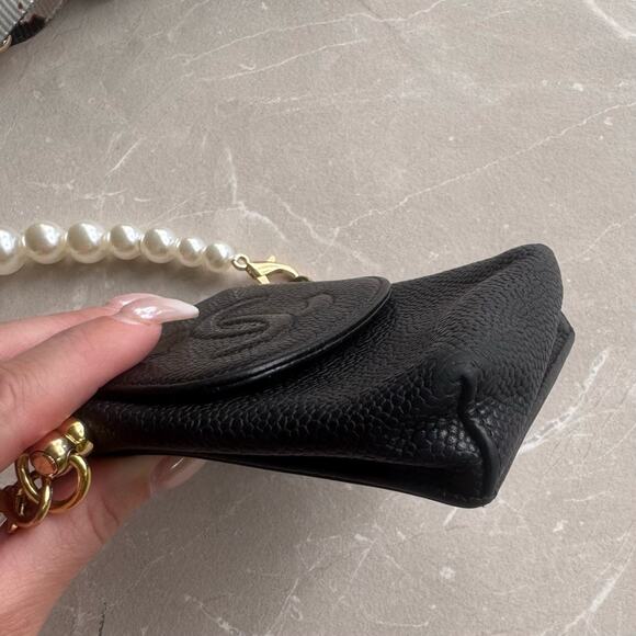 Authentic CHANEL Vintage CC Caviar Leather Mini Pouch Cigarette Crossbody Bag - Picture 8 of 16